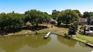 Completely remodeled wonderful 4BR, 3BA waterfront home - photo 26