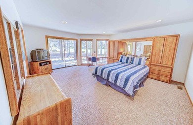 Welcome to 15 White Elm, this home has been with the same family - photo 7
