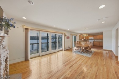 LAKE FRONT! Water views from almost every room! Welcome to 14 E - photo 7