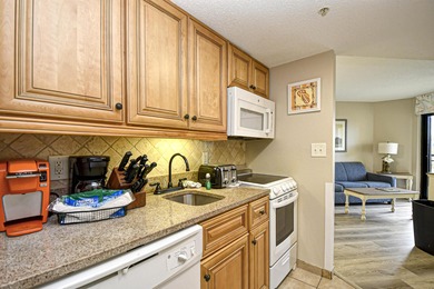 Wake Up to Ocean Views-Your Coastal Escape Awaits at Ocean Reef