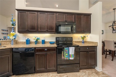 Welcome to this beautifully maintained 3-bedroom, 2-bath home - photo 12