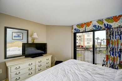 Wake Up to Ocean Views-Your Coastal Escape Awaits at Ocean Reef