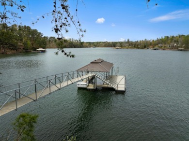 How does minimal steps to deep, year-round water sound? The top - photo 15