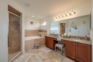 Welcome to this beautifully maintained 3-bedroom, 2-bath home - photo 17