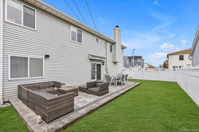Welcome to 804 E. Chester St. in Long Beach's desirable East End - photo 22