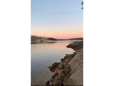 How does minimal steps to deep, year-round water sound? The top - photo 24
