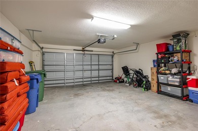 Welcome to this beautifully maintained 3-bedroom, 2-bath home - photo 29