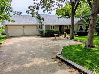 TABLE ROCK LAKE OUTSTANDING VIEWS from lovely 3BR/3BA home, 2 - photo 4