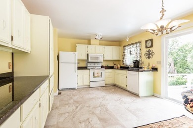 Your backyard oasis in Blue Ridge Estates awaits! This - photo 10