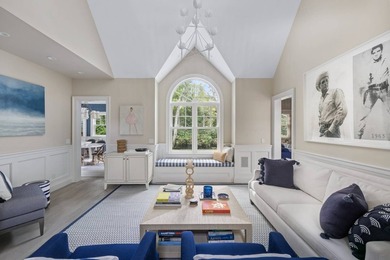 A rare offering in the heart of East Hampton Village, this - photo 9