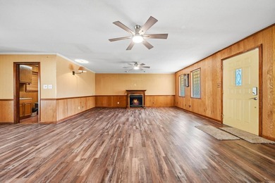 Charming 3 bedroom, 2 bath home on a spacious .66-acre lot! This - photo 5