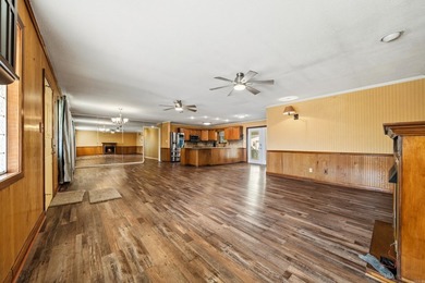 Charming 3 bedroom, 2 bath home on a spacious .66-acre lot! This - photo 7