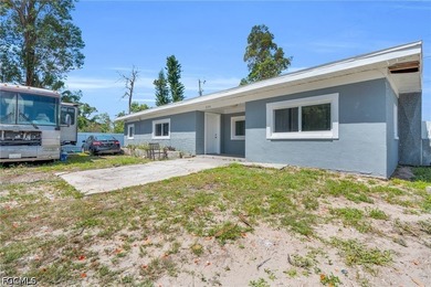 Unique opportunity in North Fort Myers! Situated on - photo 3