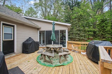 Welcome to this 3 bedroom, 2.5 bath home in Holland's desirable S - photo 23