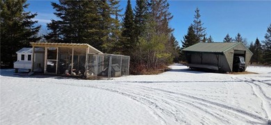 Tucked away on 60+ beautiful acres, this single-level 3-bedroom - photo 24