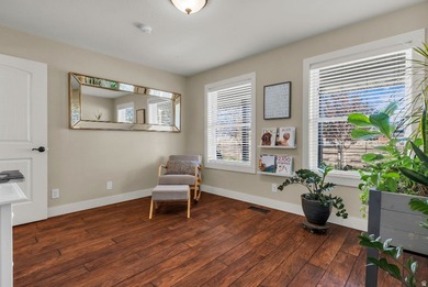 The home is fully remodeled in 2019 and beautifully finished - photo 24