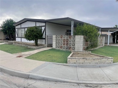 Diamond Valley Lake Home Active Under Contract in Hemet California