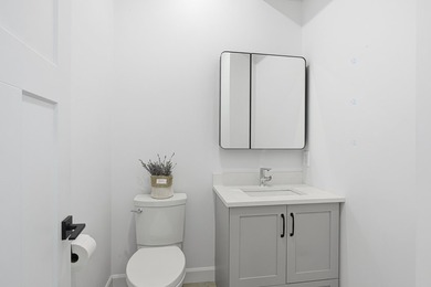 Elegante residence de style Hampton construite en 2022 avec des - photo 33