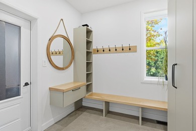 Elegante residence de style Hampton construite en 2022 avec des - photo 36