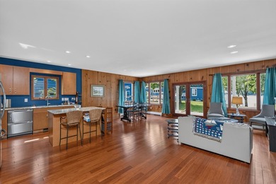 This three-bedroom, two-and-a-half-bath, 2,985-square-foot - photo 13