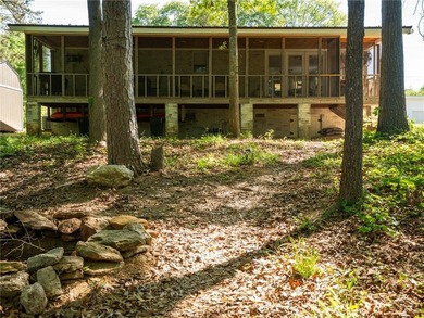 DEEP WATER!! Tucked away in the sought-after Reed Creek area of - photo 15