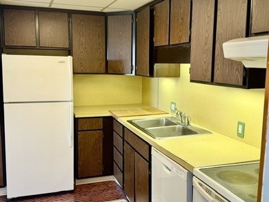 Waterfront living with views, value, and amenities! Enjoy - photo 6