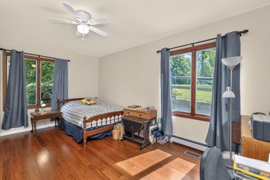 This three-bedroom, two-and-a-half-bath, 2,985-square-foot - photo 17