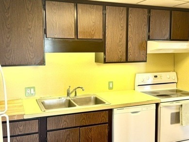 Waterfront living with views, value, and amenities! Enjoy - photo 7