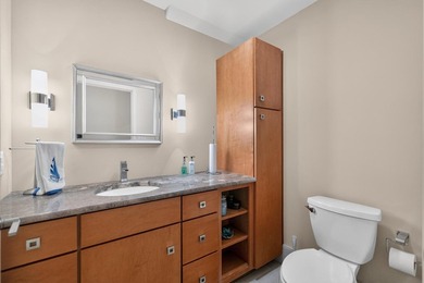 This three-bedroom, two-and-a-half-bath, 2,985-square-foot - photo 20