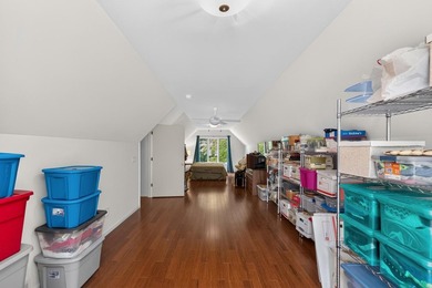 This three-bedroom, two-and-a-half-bath, 2,985-square-foot - photo 23