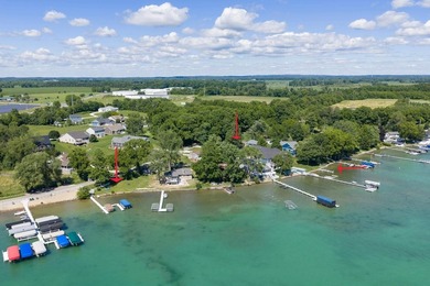 This three-bedroom, two-and-a-half-bath, 2,985-square-foot - photo 32