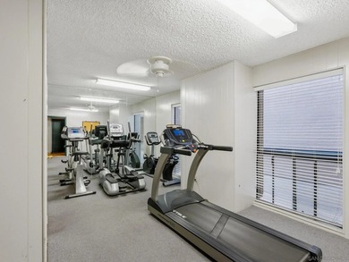FHA & VA Approved. Welcome to Hyde Park Villas in San Carlos! - photo 34