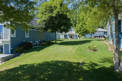 This three-bedroom, two-and-a-half-bath, 2,985-square-foot - photo 40