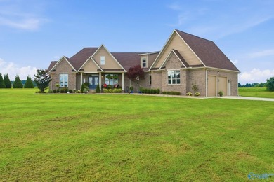 Rare opportunity to own a custom full-brick home on 20 - photo 5