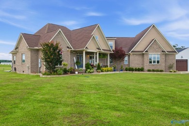 Rare opportunity to own a custom full-brick home on 20 - photo 6