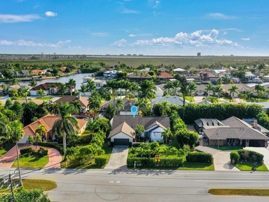 Caloosahatchee River Home For Sale in Cape Coral Florida