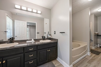 Welcome to 595 Honeysuckle Circle in beautiful Oak Mountain - photo 16