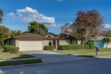 Caloosahatchee River Home For Sale in North Fort Myers Florida