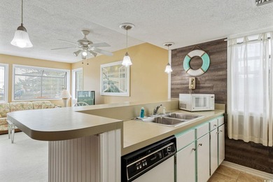 2BR/2BA Condo - One Block from the Ocean Fully furnished 2 - photo 8
