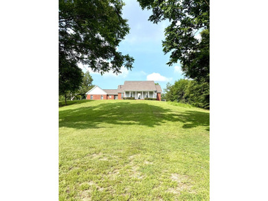 Welcome to 602 McCormick Road, a beautiful 4 bedroom, 2.5 bath - photo 9