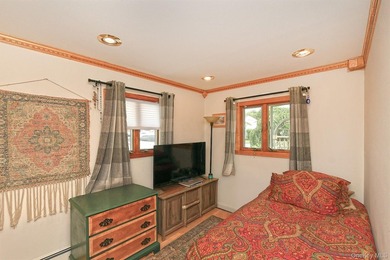Welcome to this spacious five bedroom, three bath home - photo 7