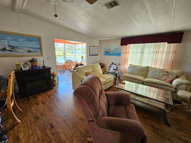 Very Motivated Seller!! Open to Offers!! This lovely home is - photo 22
