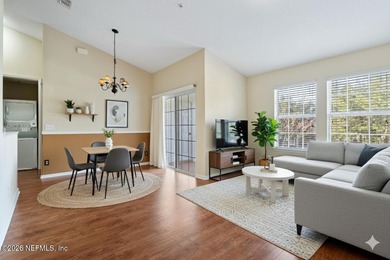 Oakleaf Lake Area Condo Sale Pending in Orange Park Florida