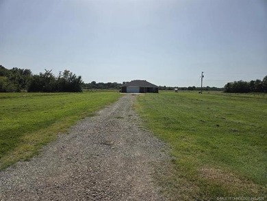 A rare find is this lovely and secluded 3BD/3BA home on 25+/- - photo 6