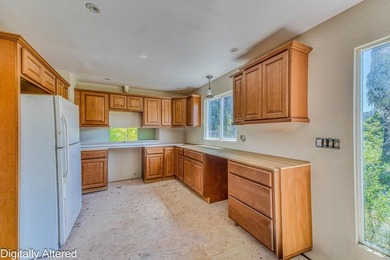 Offered for the first time in its history, this extraordinary 38 - photo 12