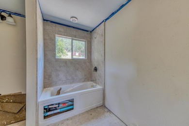 Offered for the first time in its history, this extraordinary 38 - photo 14