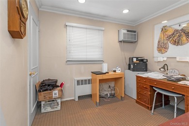 Welcome to this beautifully maintained split-level home located - photo 14