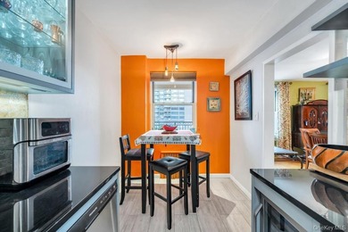 Welcome to 162-41 Powell's Cove Boulevard, Apt 2J. A beautifully - photo 14