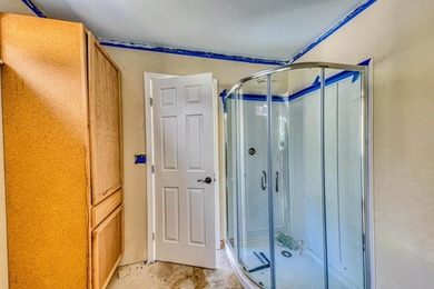 Offered for the first time in its history, this extraordinary 38 - photo 15