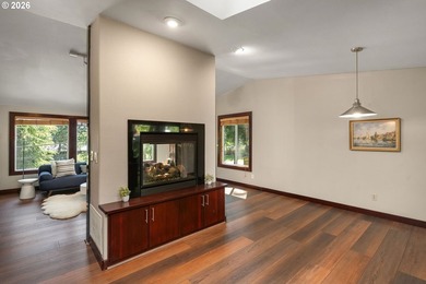 Minutes to downtown Lake Oswego. Boutique shopping, wine bars - photo 15